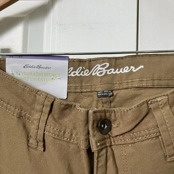 NWT Eddie  Bauer Relaxed Fit Utility Cargo Pants 30x32 - Picture 3 of 8